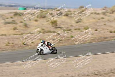 media/Apr-20-2025-AHRMA (Sun) [[393a79c373]]/Race/Group 11 early race/Turn 4b/